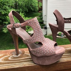 BCBG nude studded heals
